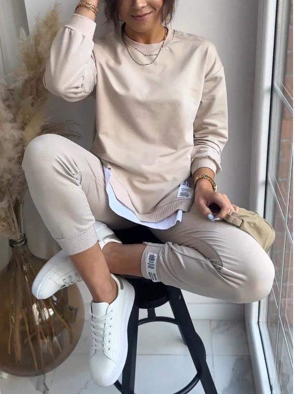 Mysig tvådelad sweatshirt och stretchleggings för kvinnor