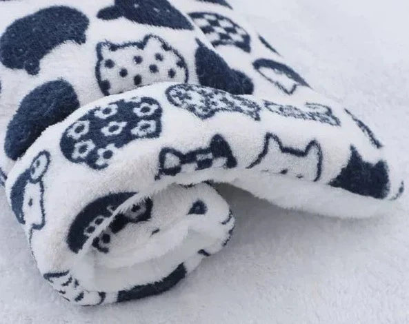 SnuggleSoft – Ultramysig fleecefilt för katter | Värme och komfort hela dagen