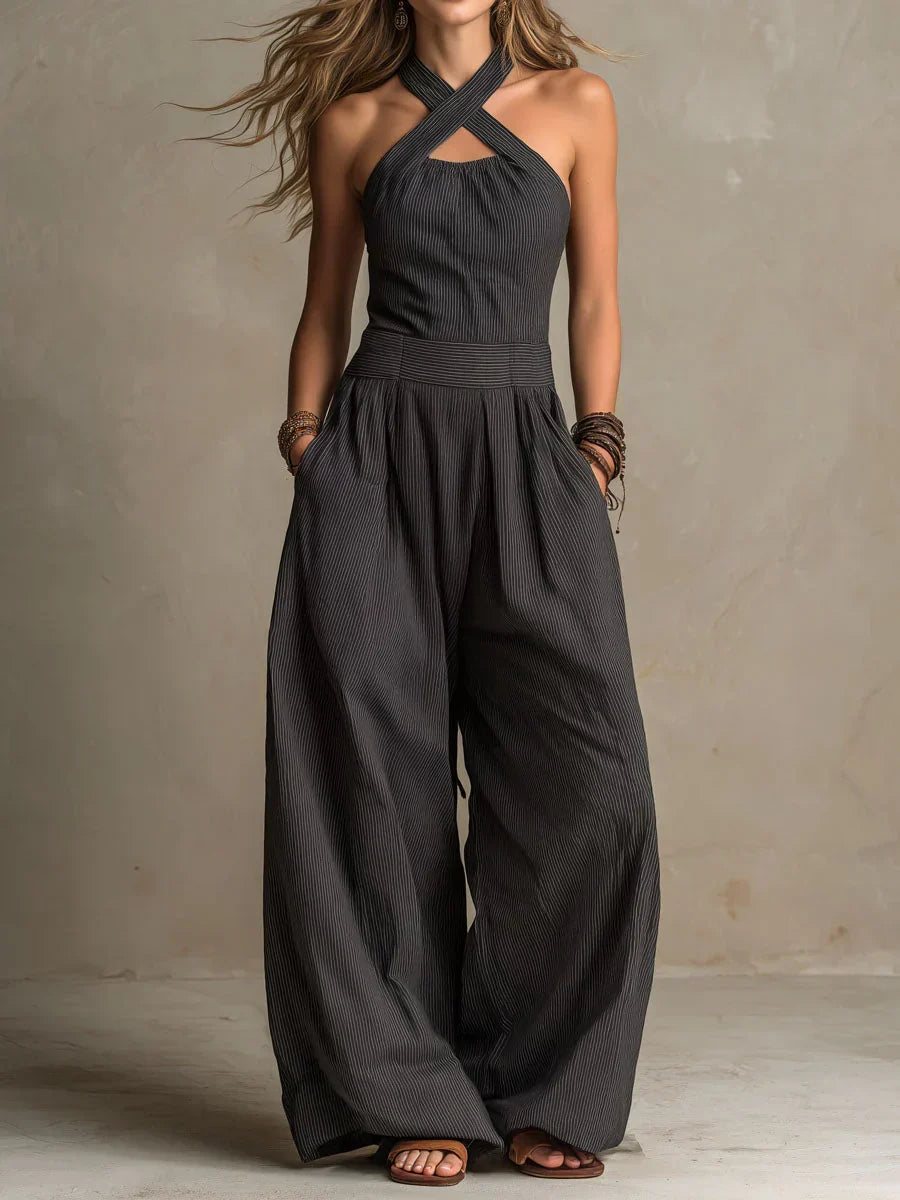 Aravelle | Randig halterneckjumpsuit med vida ben – böljande vida ben och fickor