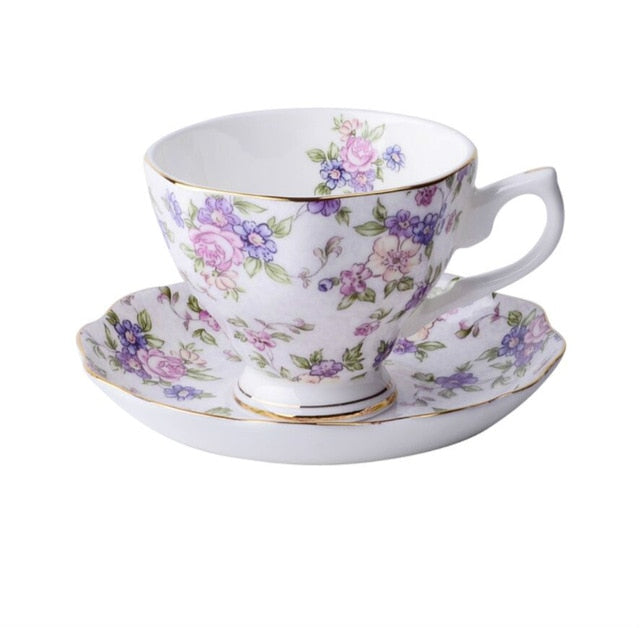 Kaffekoppar och fat Engelsk teservis