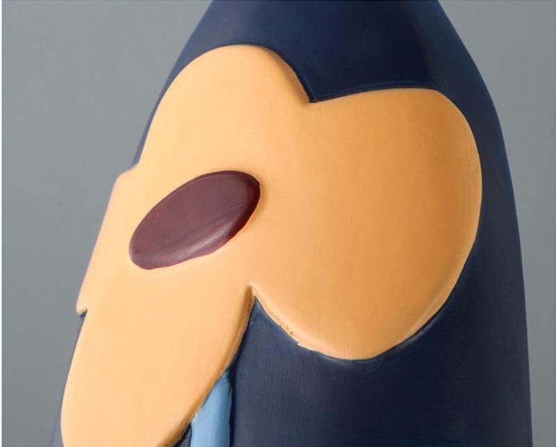 Keramiska blomvaser med utskärningsdesign