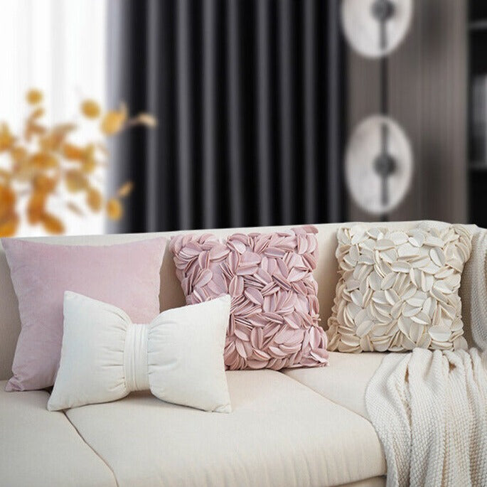 Romantiskt blommigt kuddfodral – Elegant kudddekoration inspirerad av kronblad