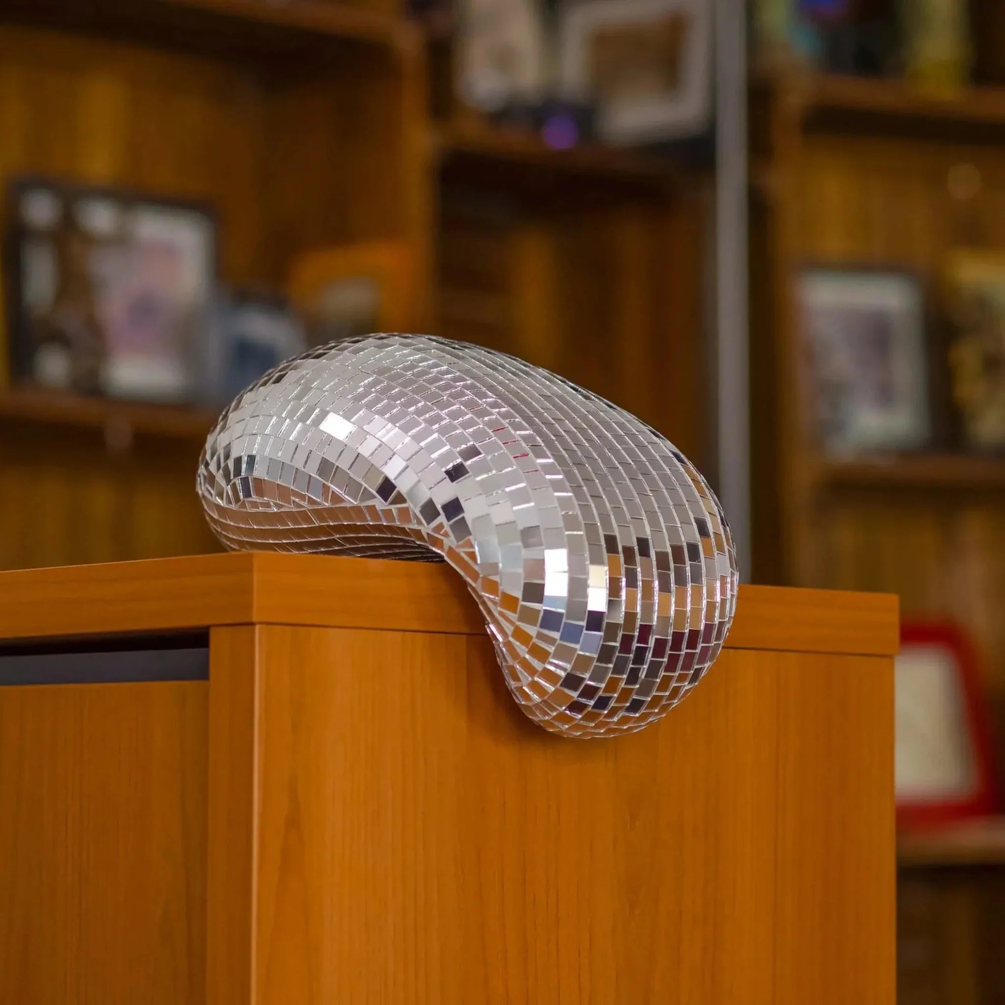 GlowSphere - Smältande Discokula