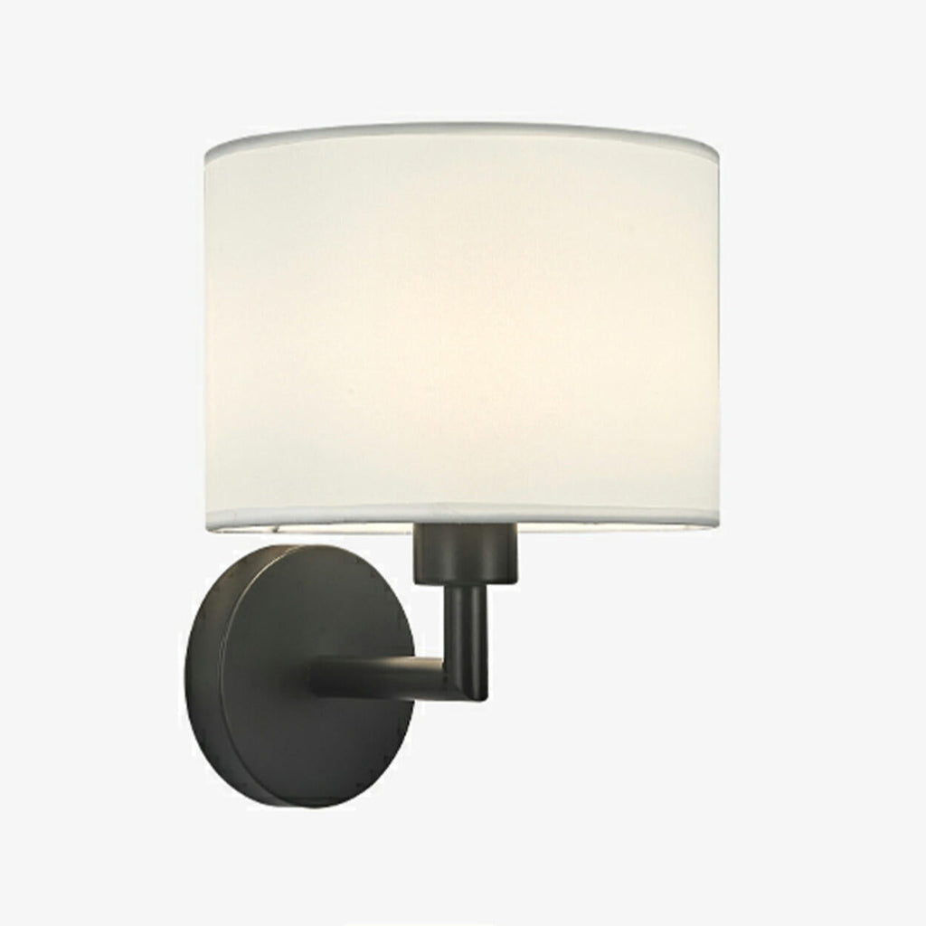 Modern vägglampa i tyg med skärm – Geometrisk design för sovrumsbelysning