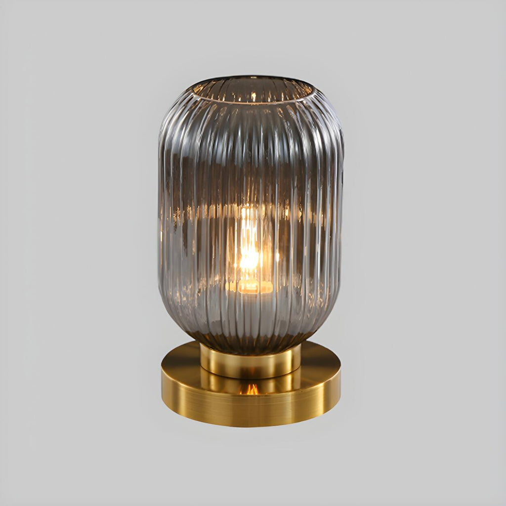Modern geometrisk bordslampa i glas och mässing – elegant stämningsbelysning