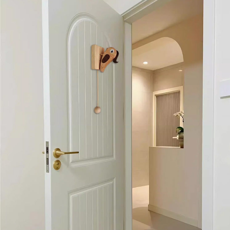 Handgjord dörrknackare i trä av hackspett – rustik dekorativ beslag