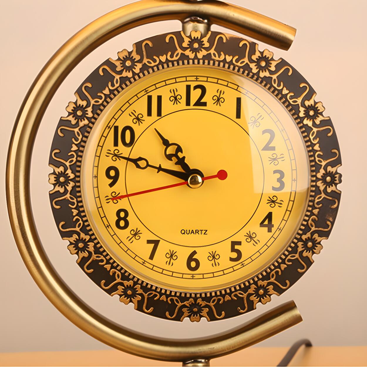 Retro blommig kupolglasbordslampa med integrerad klocka