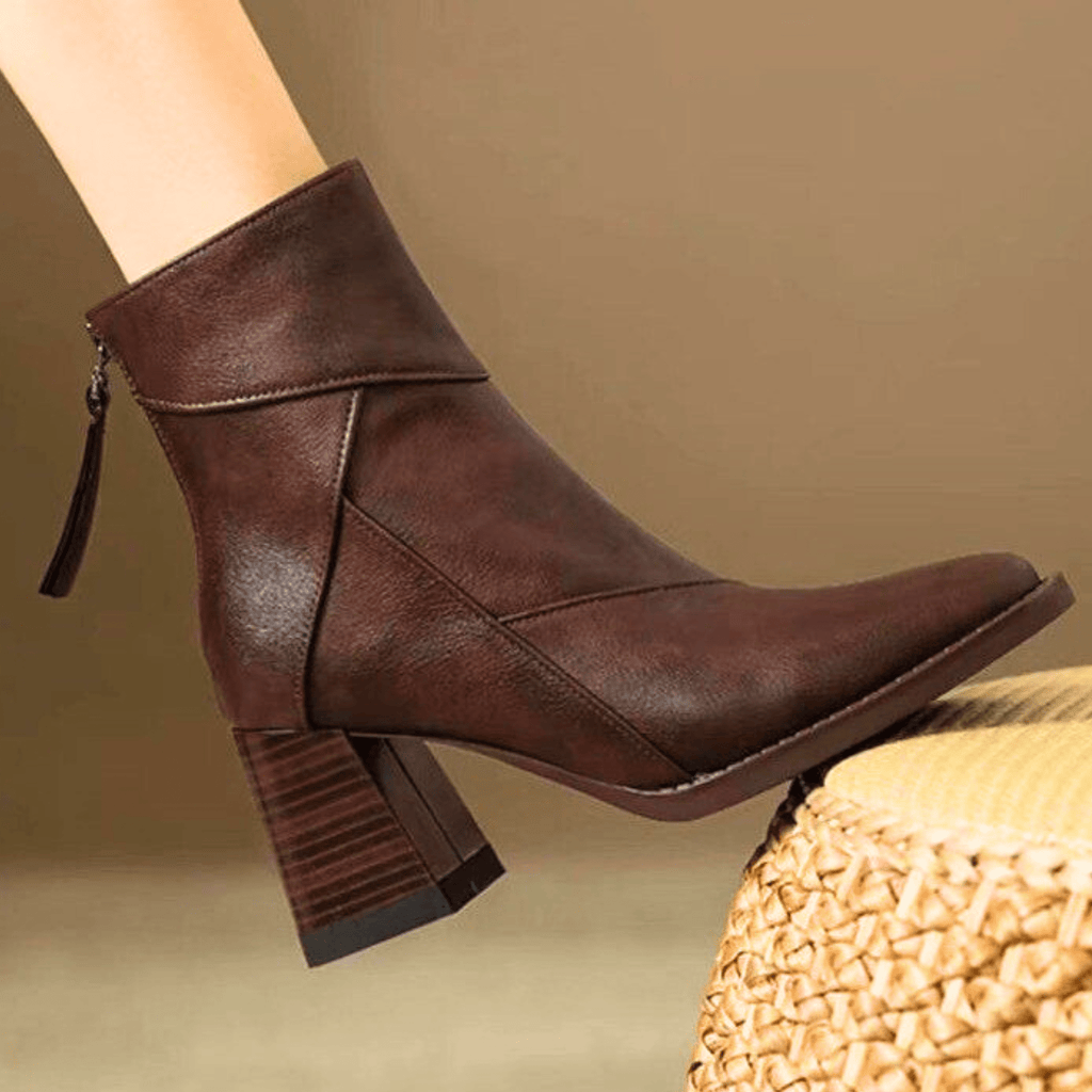 Leora | Ankelboots med dragkedja baktill och stapelhäl - Slitna korta skor