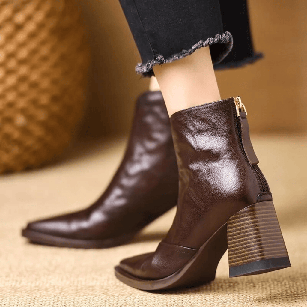 Selena | Ankelstövlar med fyrkantig tå och blockklack, dragkedja framtill - Moderna strukturerade skor