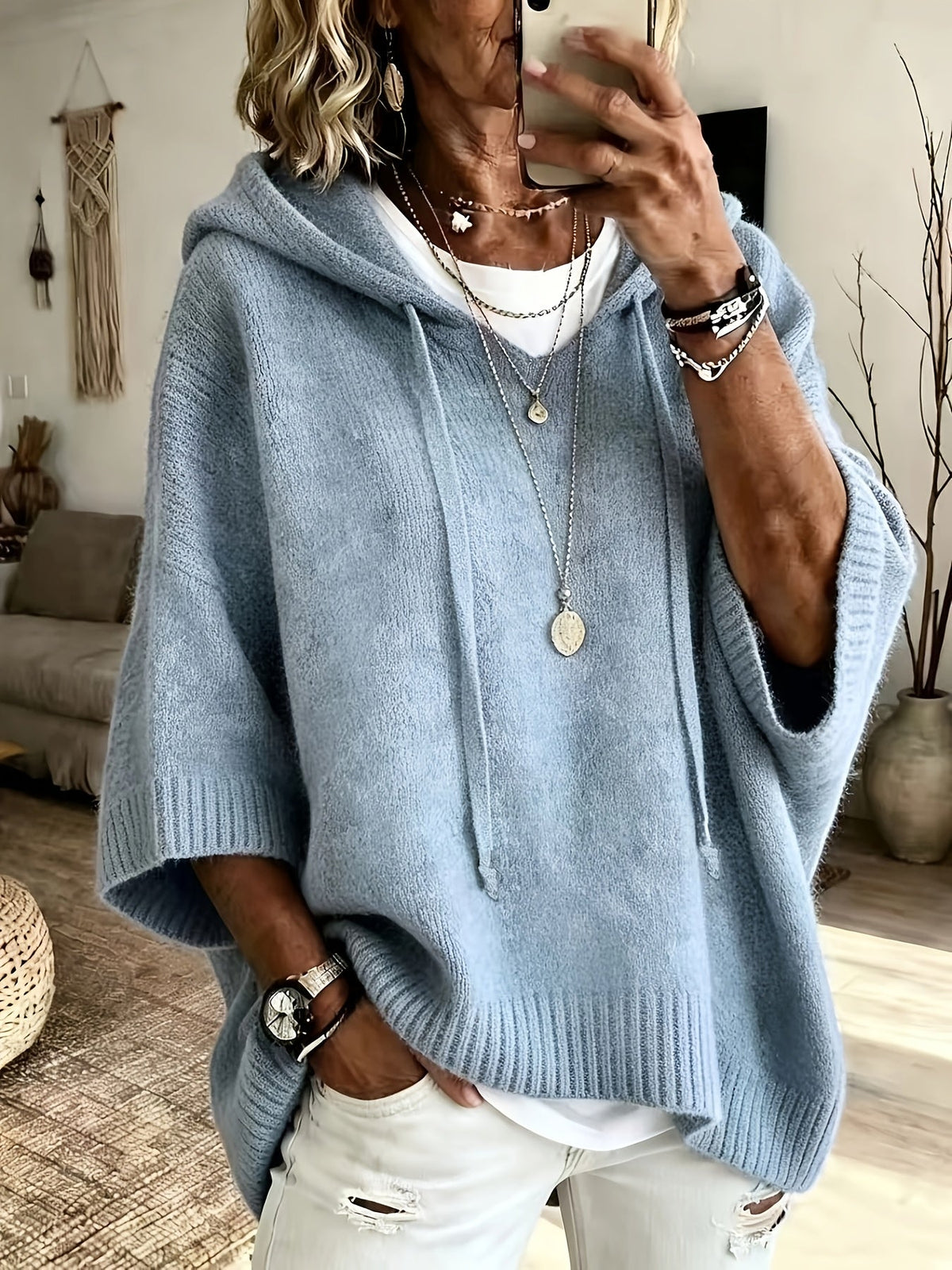 Catrine | Oversized huvtröja med dragsko – Stickat plagg med halvlång ärm och ribbade kanter
