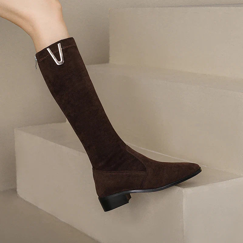 Valora | Stretchiga höga stövlar - Eleganta minimalistiska skor