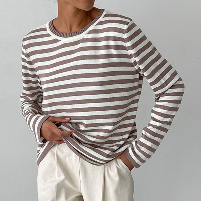 Ingeborg | Ledig sweatshirt med horisontella ränder, rund halsringning och ribbade kanter